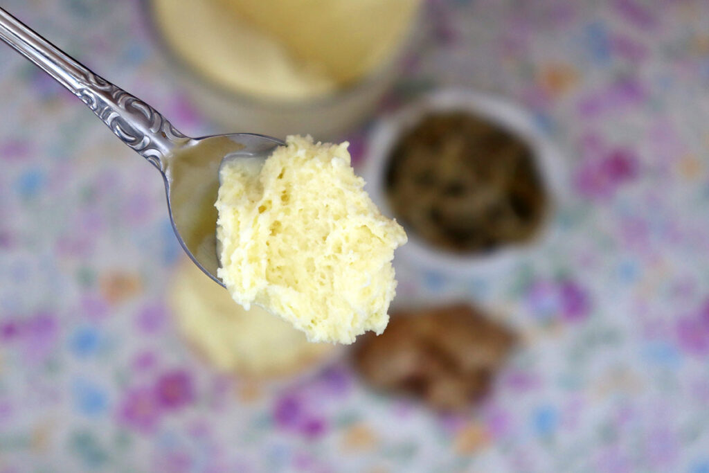 Spoonful of ginger Ice Cream 