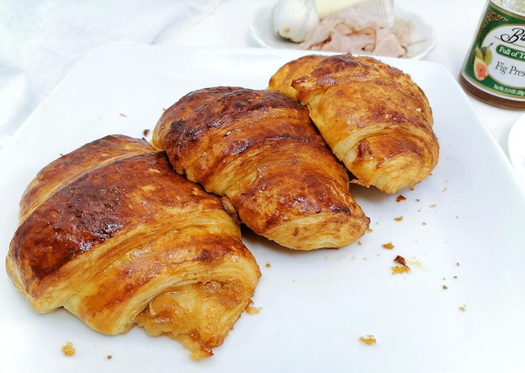 fig jam in croissants
