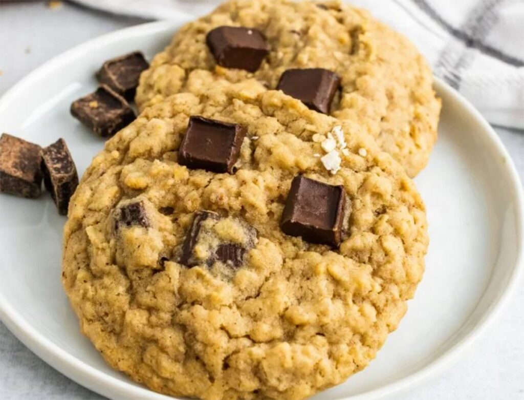 the best 12 chocolate chip cookies