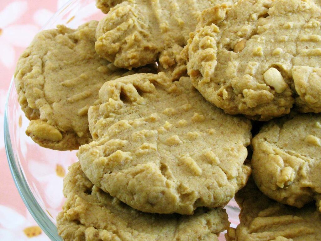 old fashioned chewy peanut butter cookies