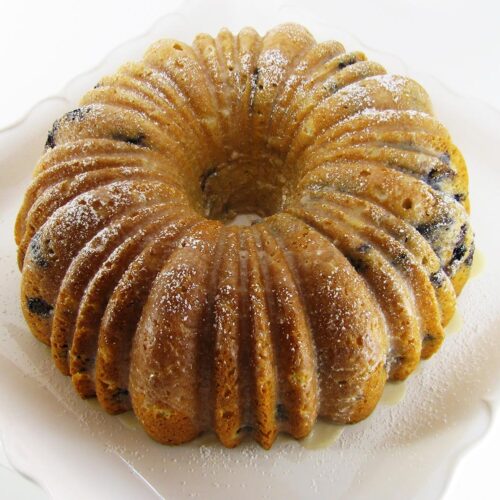 lemon and blueberry cake