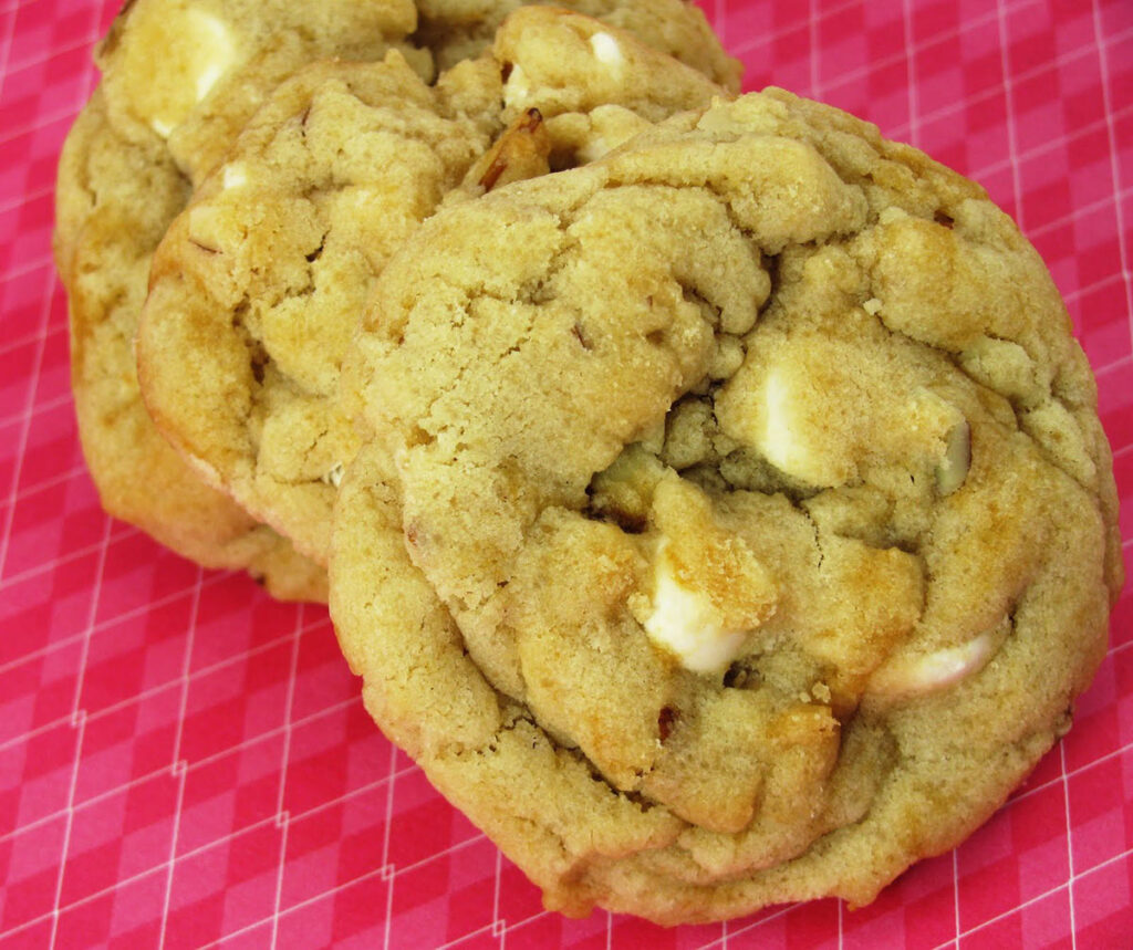 White Chocolate and Almond Cookies