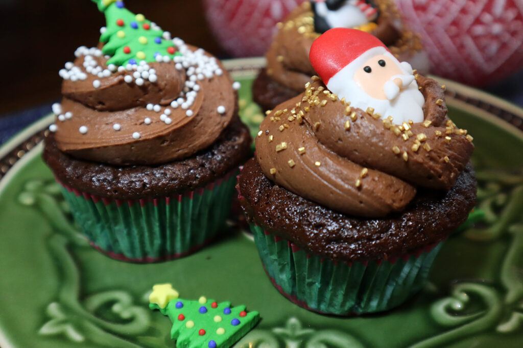 hot chocolate cupcakes -