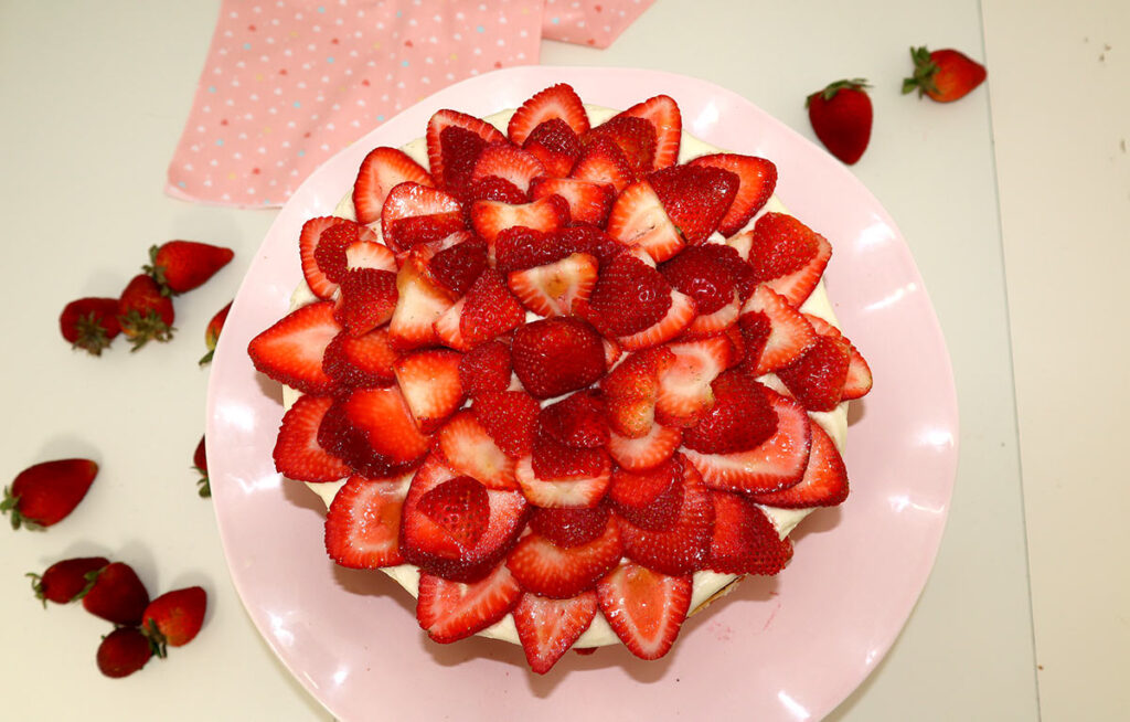 Strawberry Cheesecake Cake