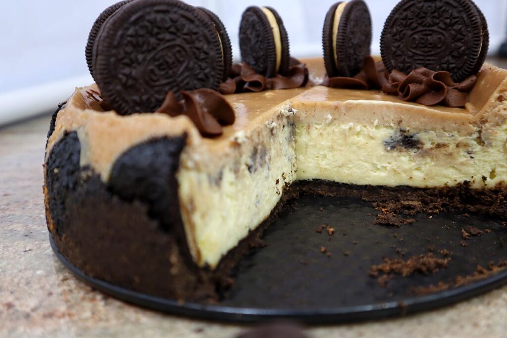 Oreo Cheesecake Crust and middle